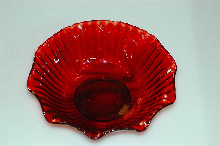 Pillar Optic bowl in Royal Ruby